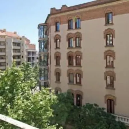 Апартаменты Bebarceloner Eixample - 4 Bedrooms Барселона